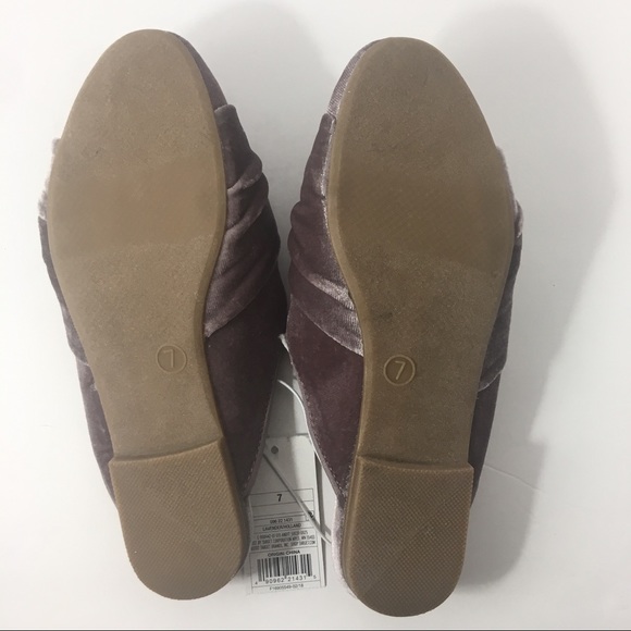 NWT Velvet Mules with ruffle bow knot detail - Picture 8 of 8